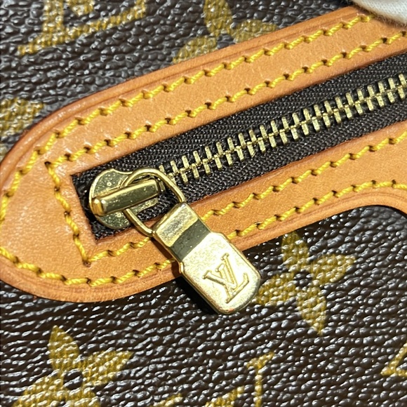 Louis Vuitton LV Shoulder Bag Saint Germain ✅COA Included - Picture 8 of 16